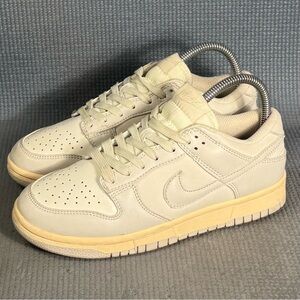Nike Dunk Low ‘Light Bone’ Sneakers Size 5Y Size 6.5 in Women